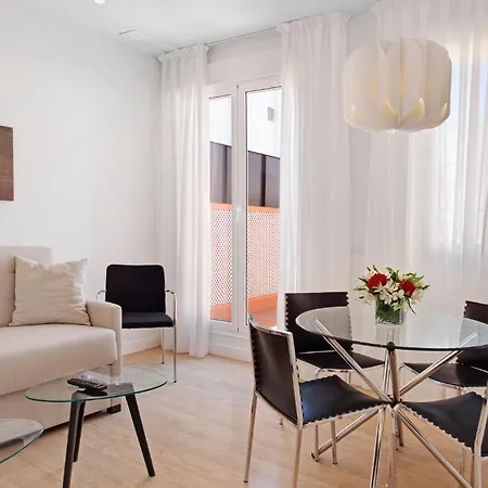 Apartment Metropolis Sevilla *